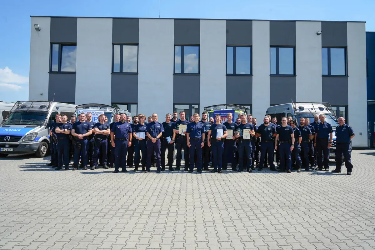 Policjanci z Limanowej najlepsi w Małopolsce. Pojadą walczyć o tytuł „Patrolu Roku”