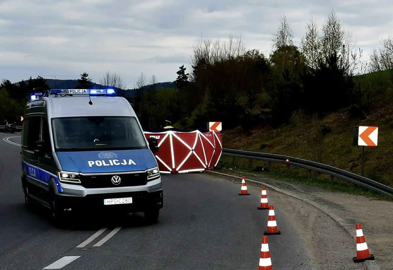 Śmiertelny wypadek w Laskowej. Motocyklista zginął na miejscu