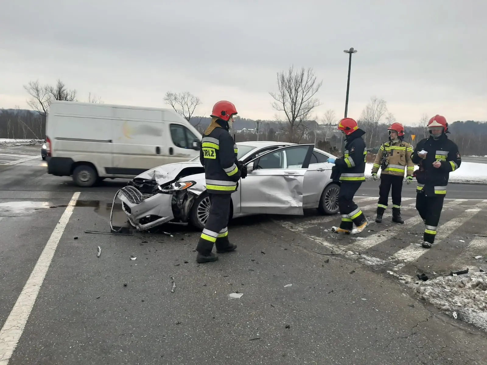Nowy Sącz: Wypadek na Al. Piłsudskiego. Zderzyły się dwa auta osobowe