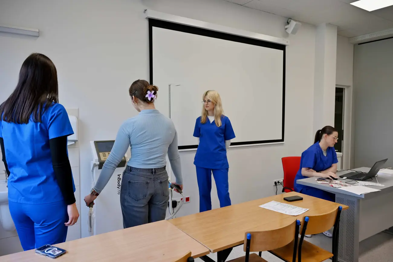 Medycyna i sport z bliska. Dzień Otwarty ANS przyciągnął młodzież