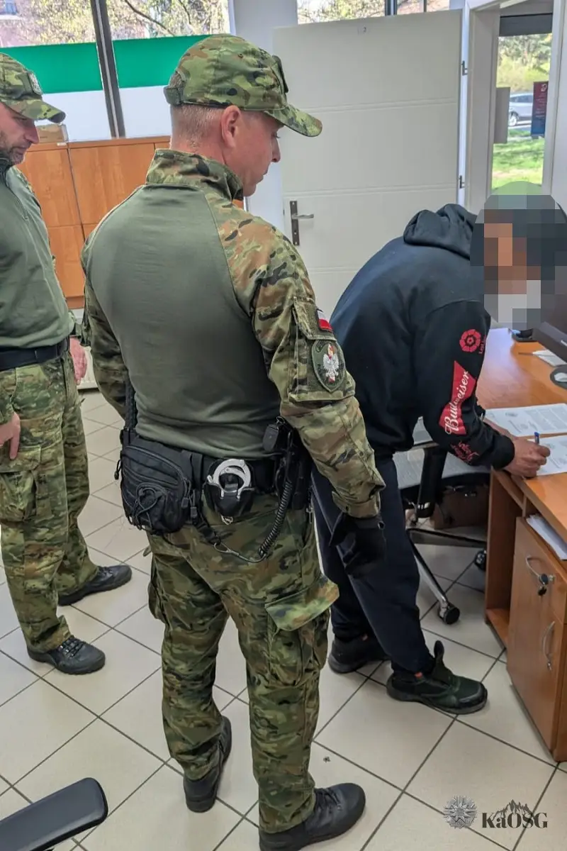 Od mandatów do deportacji. Straż Graniczna kończy sprawę agresywnego mężczyzny