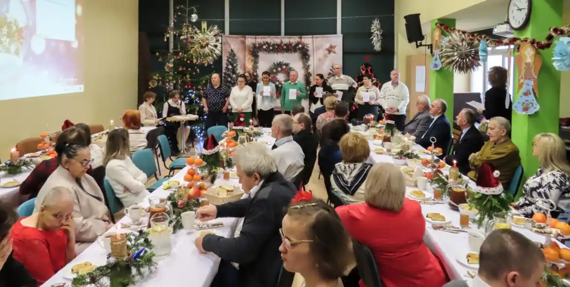 Wyjątkowa Wigilia w Powiatowym Ośrodku Wsparcia w Muszynie