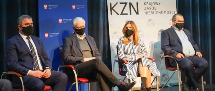 13 gmin podpisało porozumienie o współpracy z KZN, w tym Stary Sącz i Korzenna