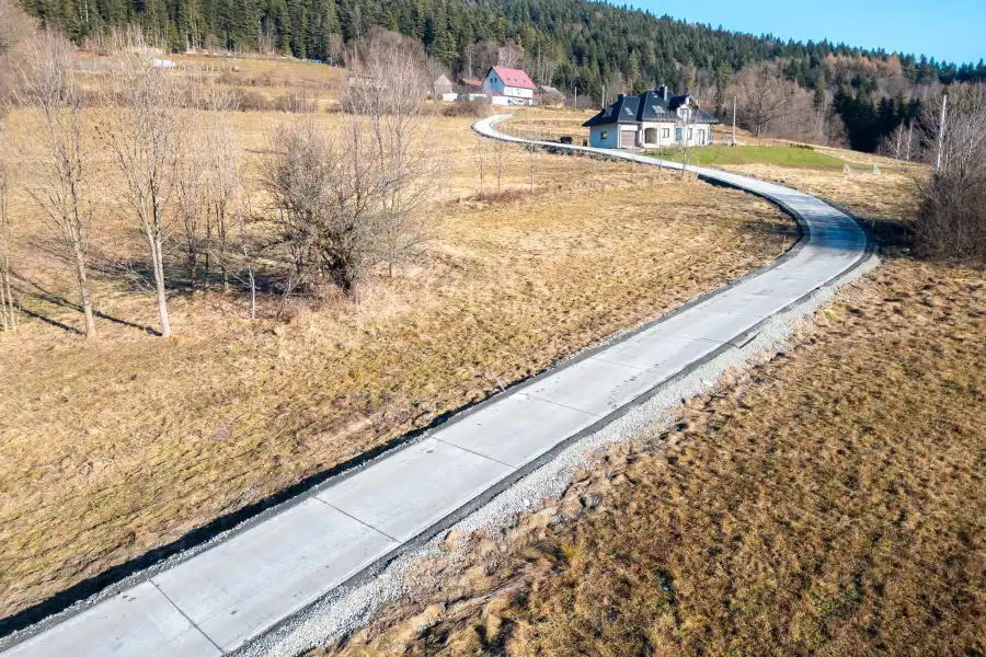 Gmina Grybów z sześcioma nowymi drogami betonowymi