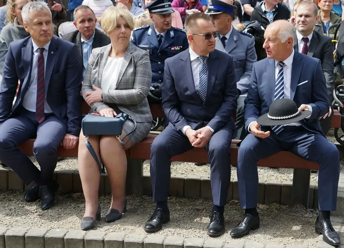 Obchody Święta Kwitnącej Jabłoni w Łącku. W Amfiteatrze na Jeżowej zebrały się tłumy gości