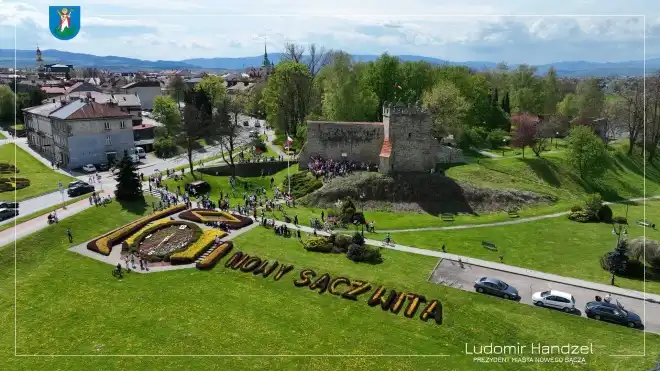 Kolejny krok w stronę odbudowy zamku w Nowym Sączu