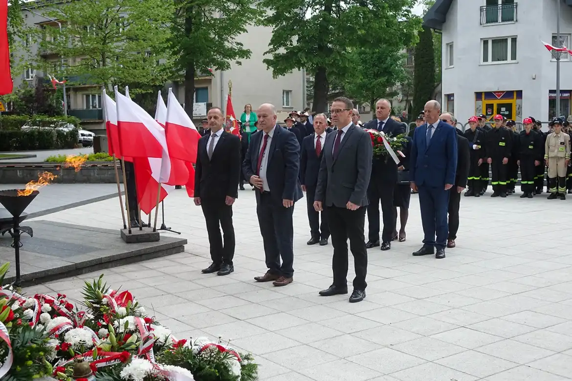 Grybów świętuje Dzień Strażaka. Wsparcie i wdzięczność dla bohaterów dnia codziennego