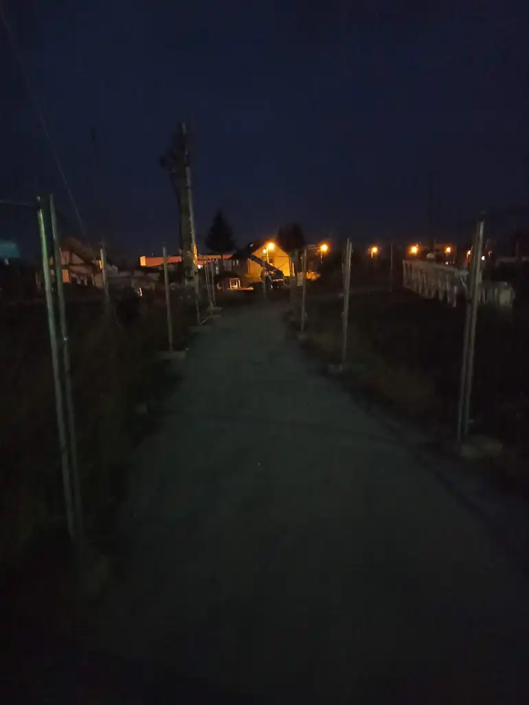 Nowe oświetlenie na ul. Kolejowej. Sukces mieszkańców i radnego Rogóża