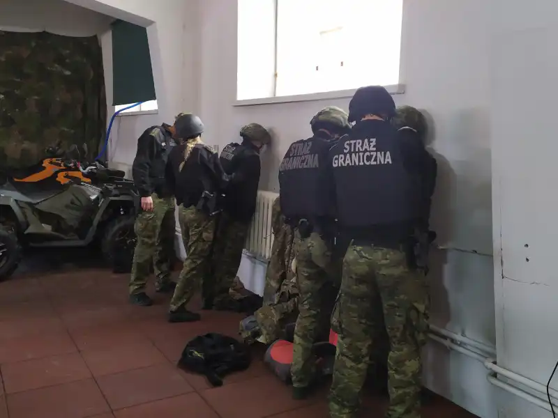 Funkcjonariusze KaOSG będą ochraniać granice Macedonii