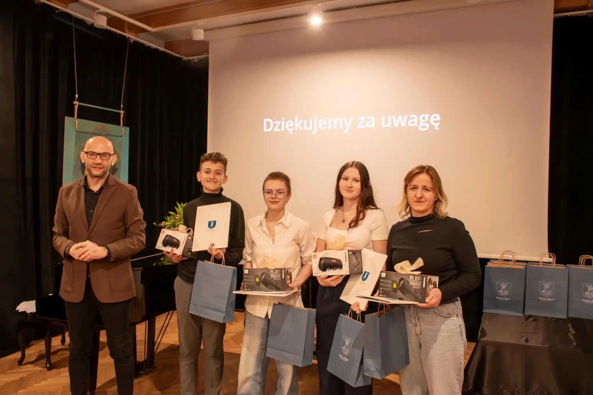 Młodzi mistrzowie recyklingu nagrodzeni w Nowym Sączu