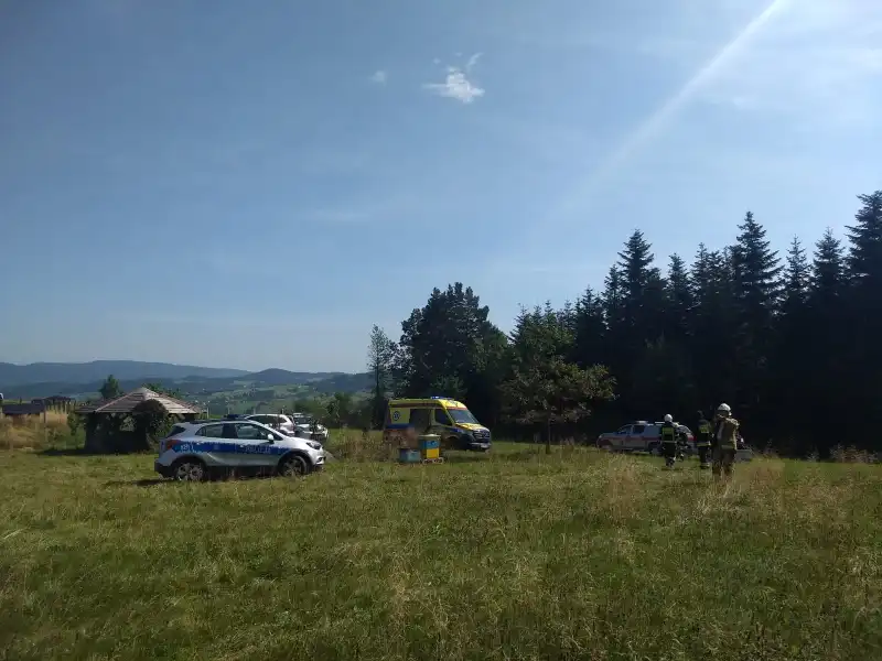 Wypadek przy wierceniu studni głębinowej w Grybowie. W akcji śmigłowiec LPR