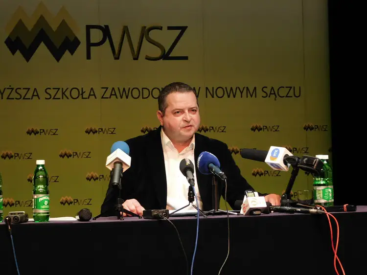 O inwestycjach, rozwoju i nauce w czasie pandemii w PWSZ