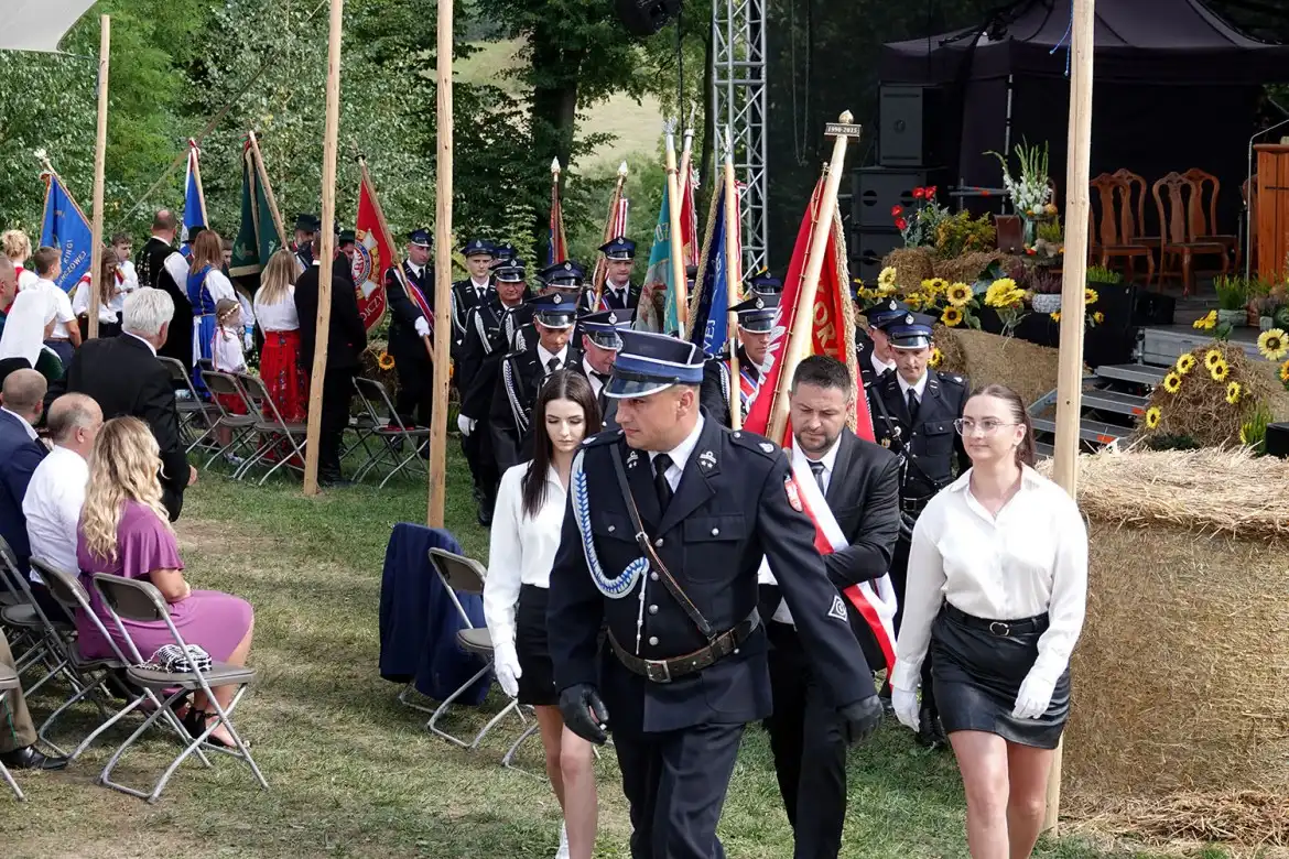 Barwne dożynki w Korzennej przyciągnęły tłumy
