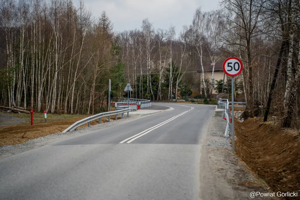 Inwestycja drogowa w powiecie gorlickim zakończona. Most oddany do użytku