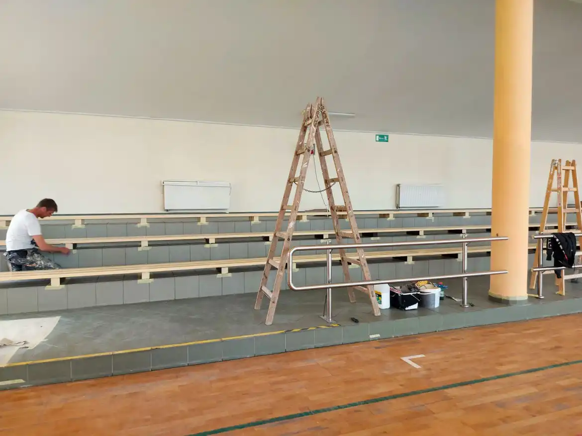 Trwa remont hali sportowej w ZSP w Krynicy-Zdroju