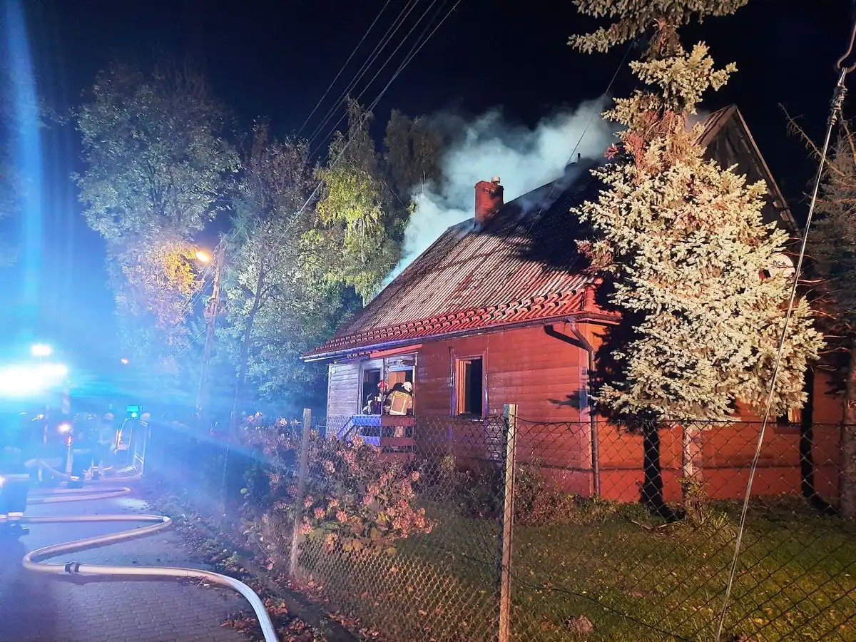 Nocny pożar w Barcicach. W akcji 8 zastępów straży