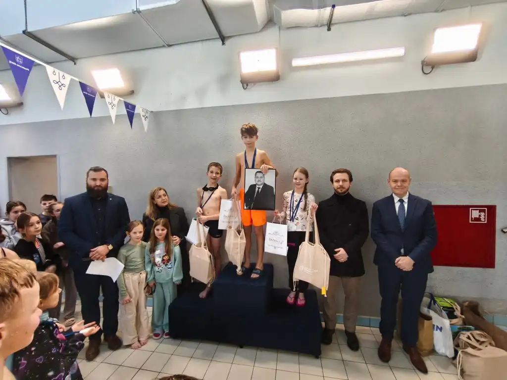 Młodzi pływacy zdominowali Pierwszy Memoriał im. Sławomira Wójtowicza w Piwnicznej-Zdroju