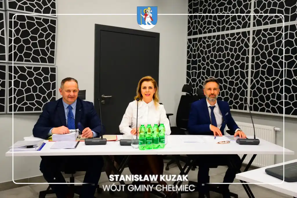 Zielona przyszłość i nowe inwestycje. Rada Gminy obradowała w Chełmcu