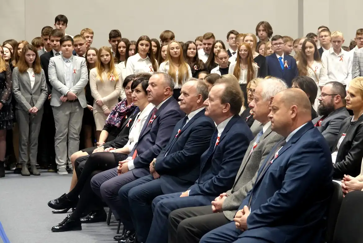 LO w Grybowie: minister podziękował młodzieży i nauczycielom