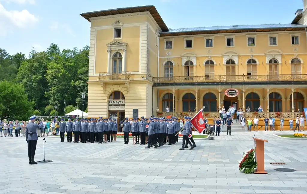 Sądecczyzna: Uroczysty apel z okazji 104. rocznicy powołania Policji Państwowej