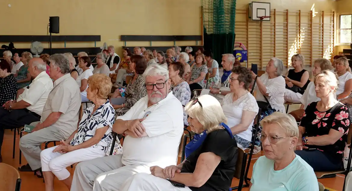 W jaki sposób aktywizować fizycznie osoby starsze? Dyskusja w SP nr 2 w Starym Sączu
