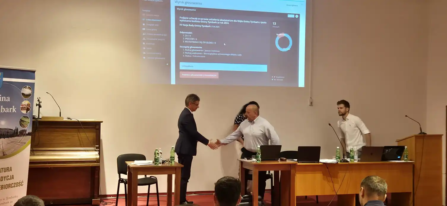 Wójt Paweł Ptaszek z absolutorium i wotum zaufania za 2024 rok