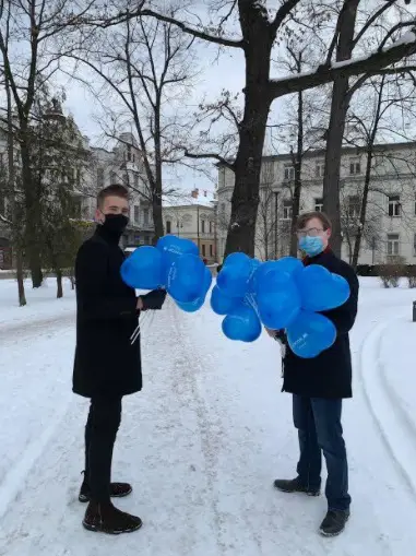 "Pokochaj Wolność" - walentynkowa akcja młodzieżowej partii KORWiN
