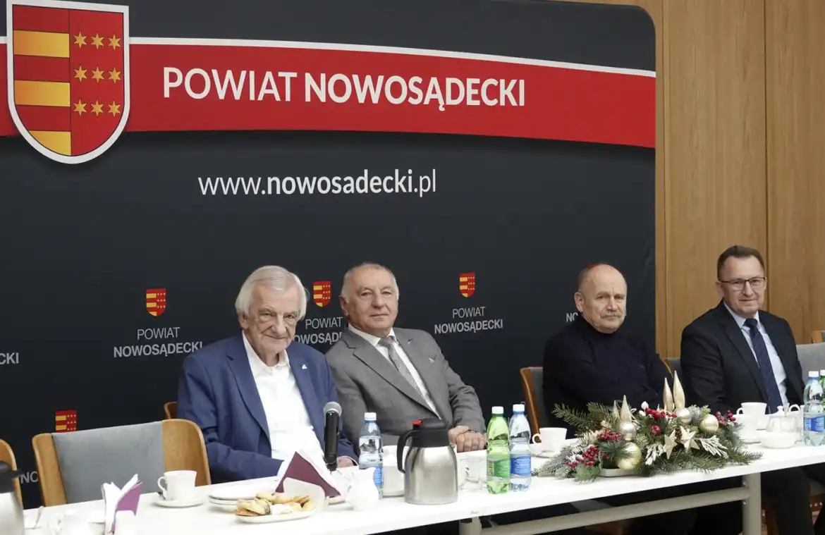 Samorządowcy z Sądecczyzny spotkali się z wicemarszałkiem Sejmu Ryszardem Terleckim
