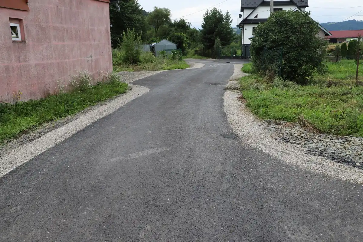 Drogi w Walowej Górze i Młynnem zmodernizowane