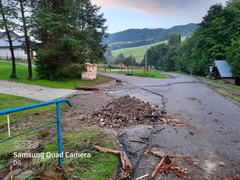 W niedzielę przez Wojkową przeszła burza z gwałtownymi opadami deszczu