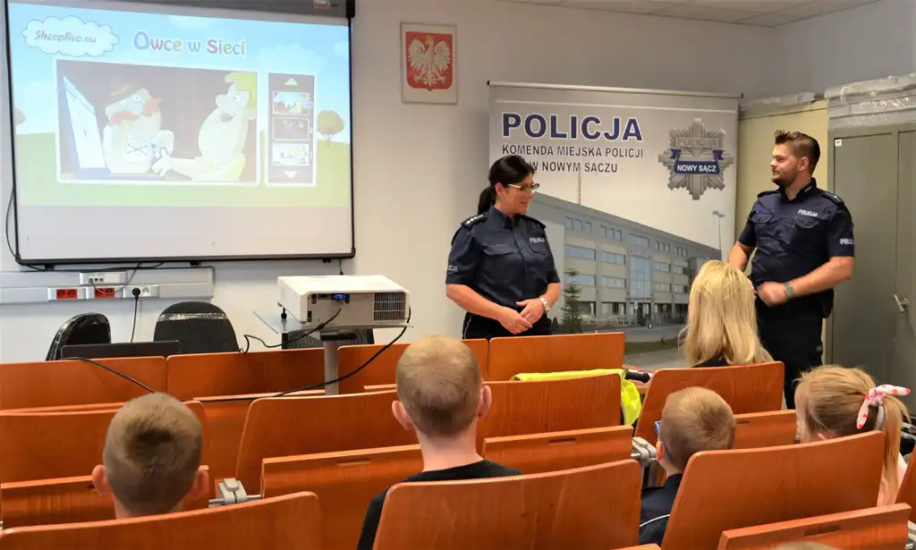 Wizyta małych gości w sądeckiej komendzie