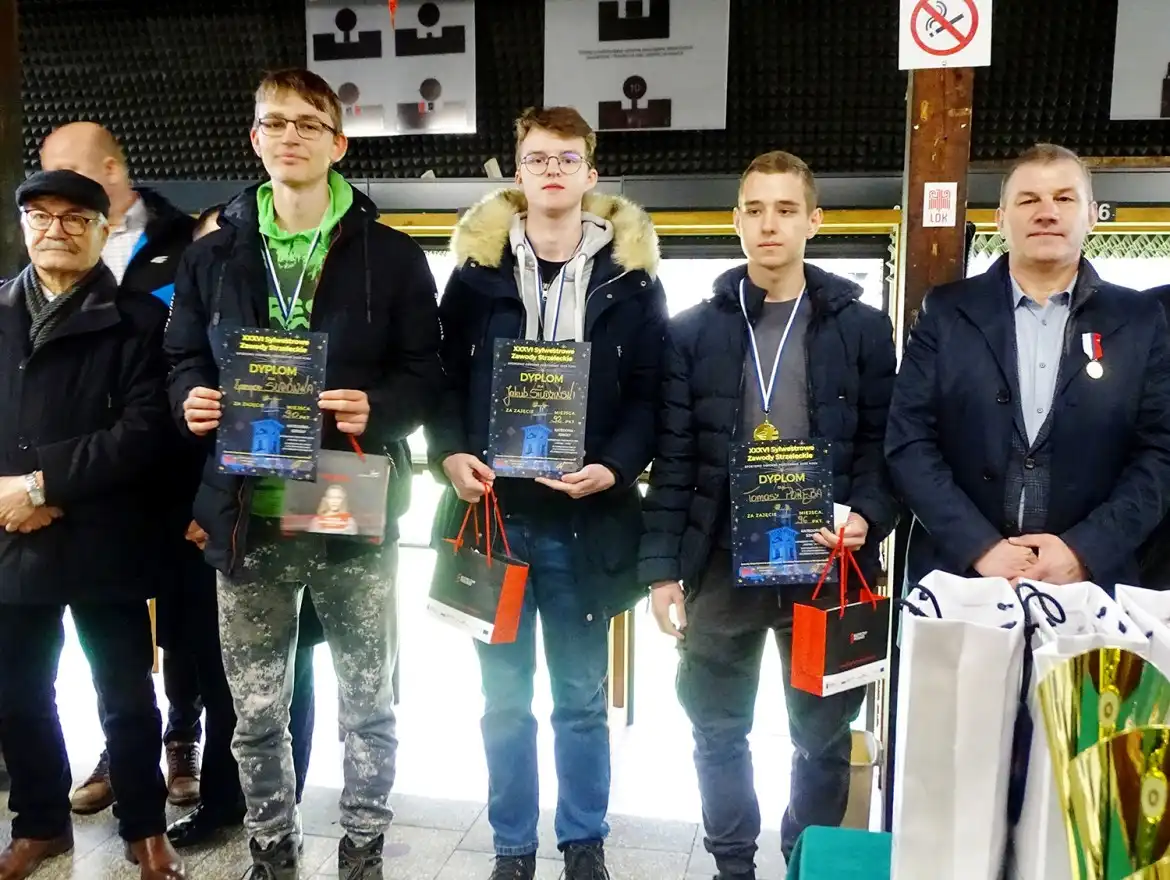 Wystrzałowe zakończenie roku ZP LOK
