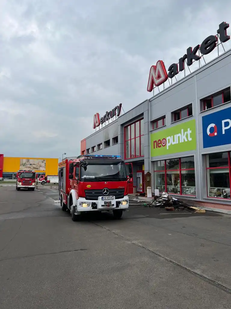Nowy Sącz: Pożar w Galerii Handlowej
