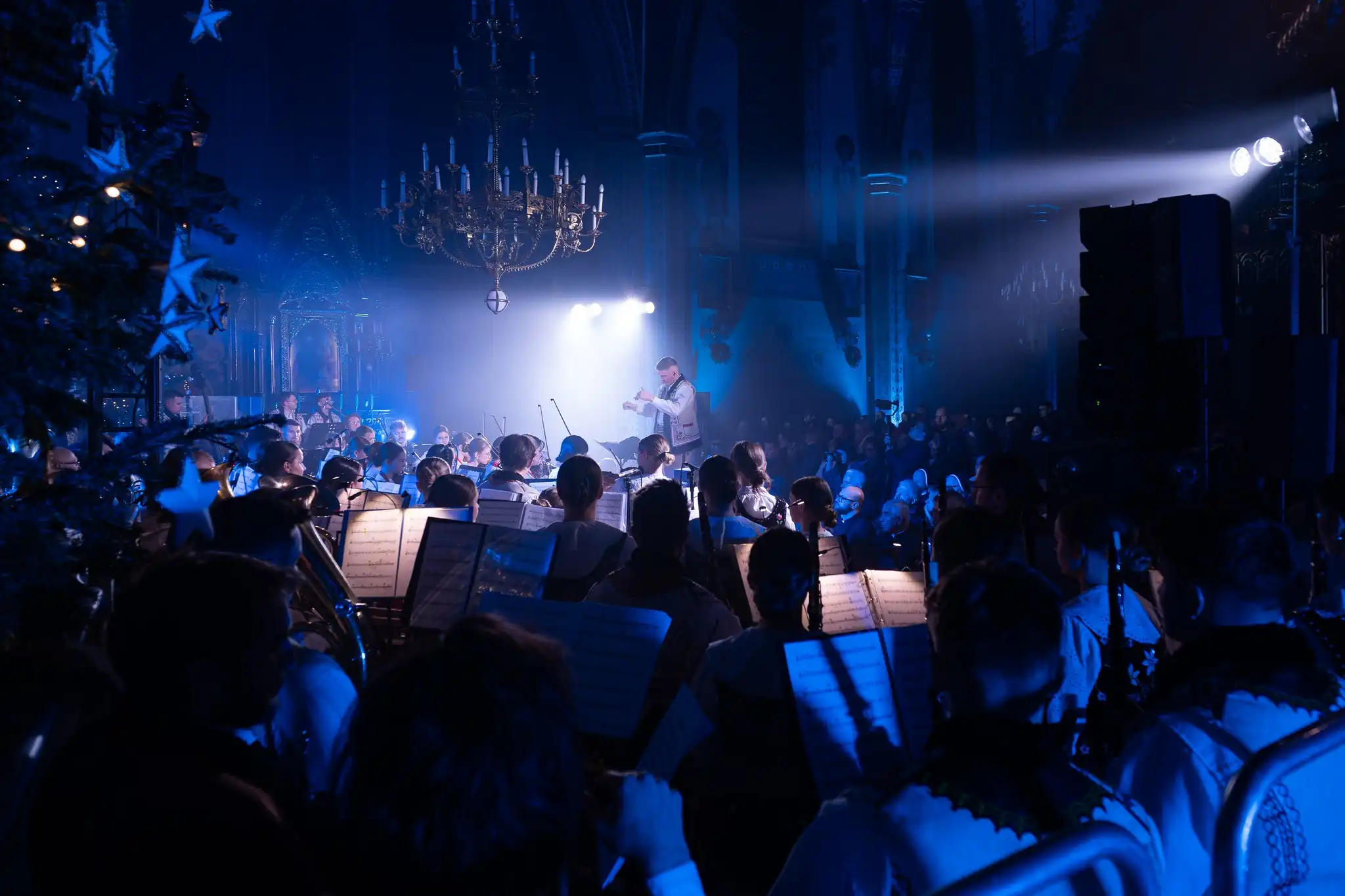 Muzyczna odyseja w świetle iluminacji. Zagórzański Koncert Noworoczny