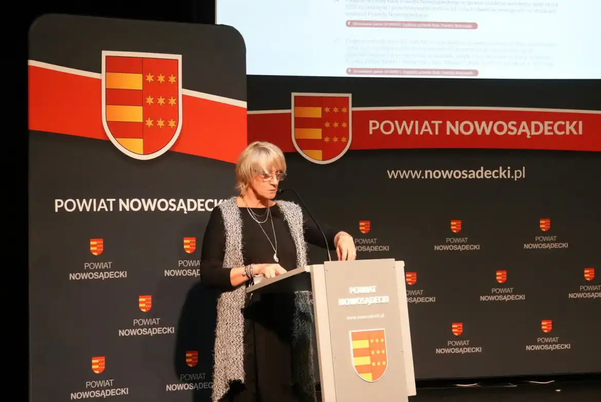 O inwestycjach drogowych na Sesji Rady Powiatu Nowosądeckiego