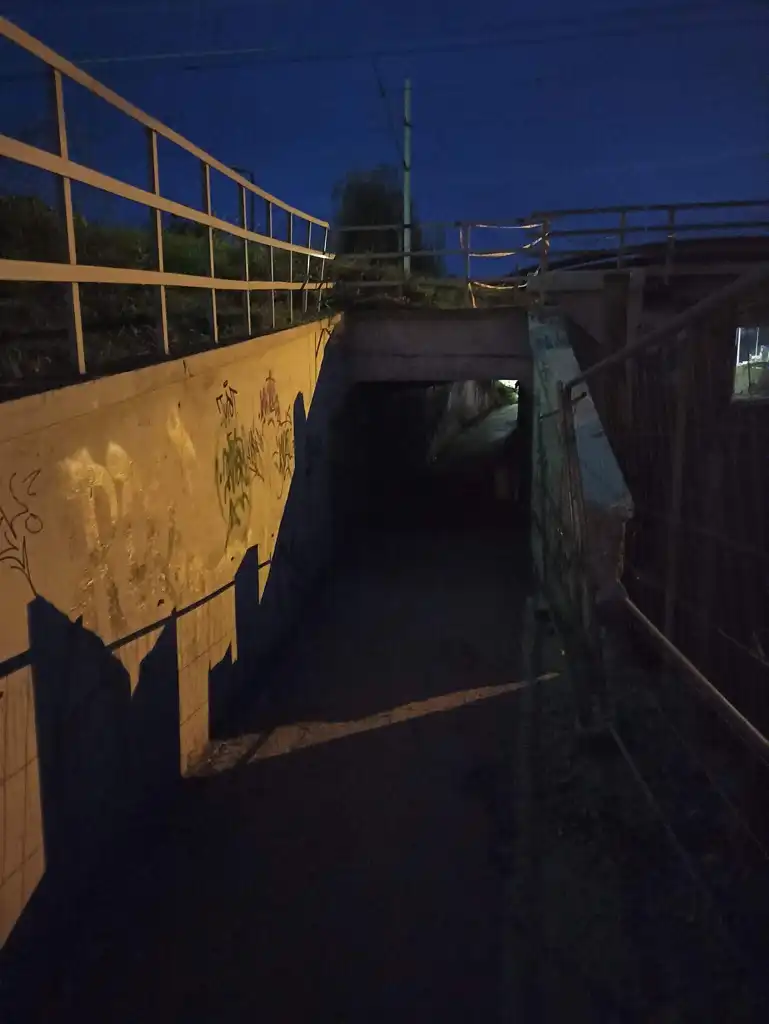 Nowe oświetlenie na ul. Kolejowej. Sukces mieszkańców i radnego Rogóża