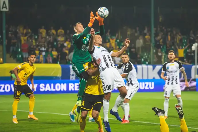 Bezbramkowy remis Sandecji z GKS-em Katowice