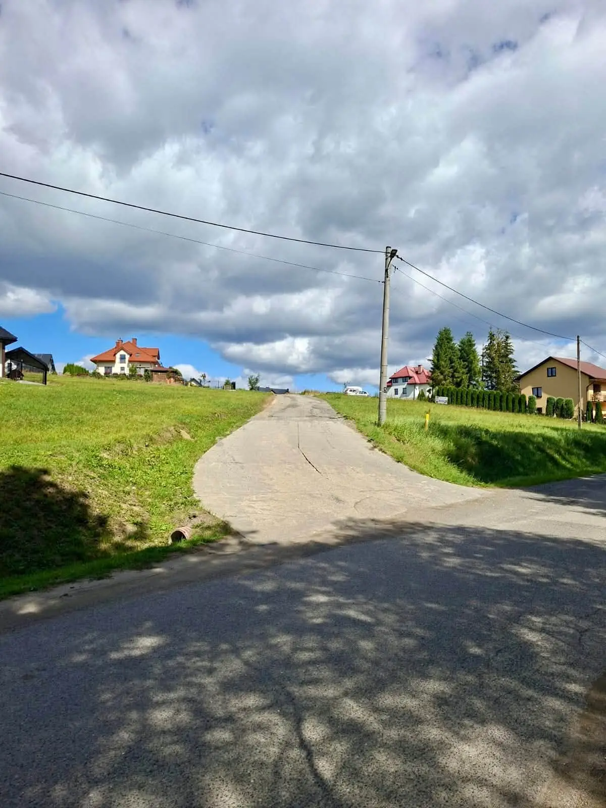 Będą kolejne remonty dróg w gminie Krynica-Zdrój. Dwie drogi już zakontraktowane