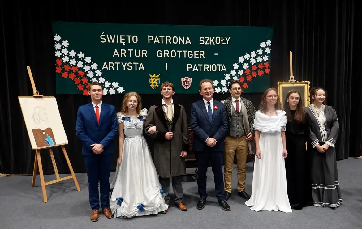 LO w Grybowie: minister podziękował młodzieży i nauczycielom