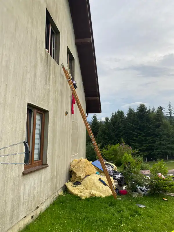 Florynka. Pożar domu. Ogień pojawił się na poddaszu budynku mieszkalnego