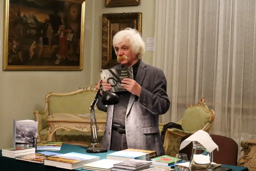 Spotkanie autorskie z Pietro Murianką