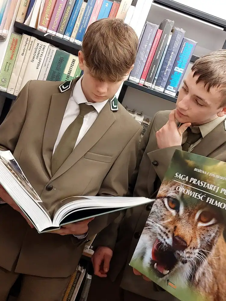 Młodzież z ZS w Starym Sączu wzięła udział w spotkaniu inaugurującym projekt edukacyjno-wychowawczy „Był sobie sztetl…”