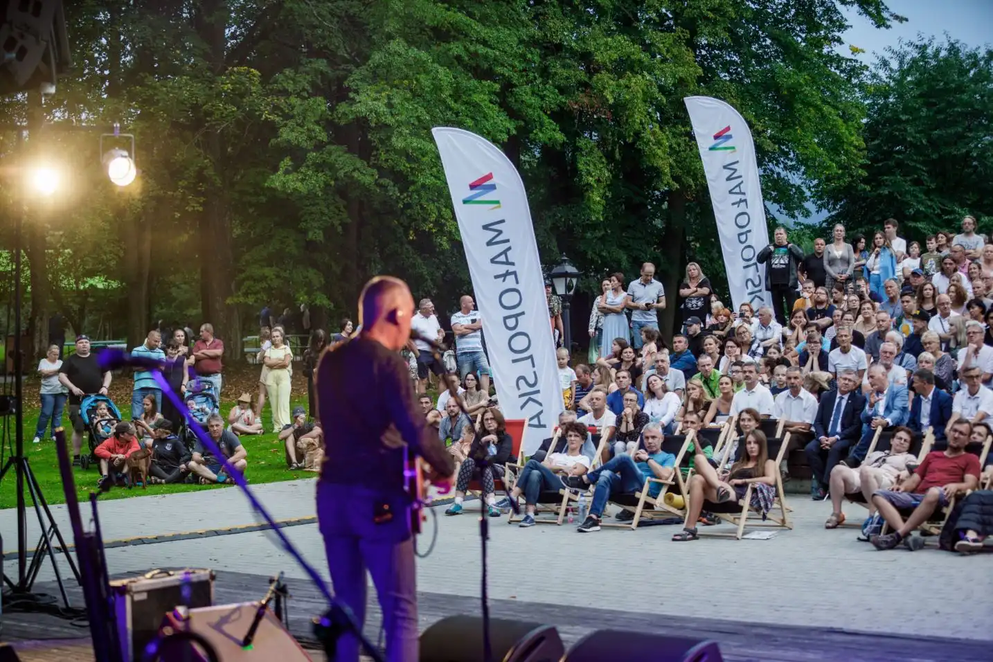 XVI edycja "Festiwalu Muzyka Zaklęta w Drewnie" w Porębie Wielkiej