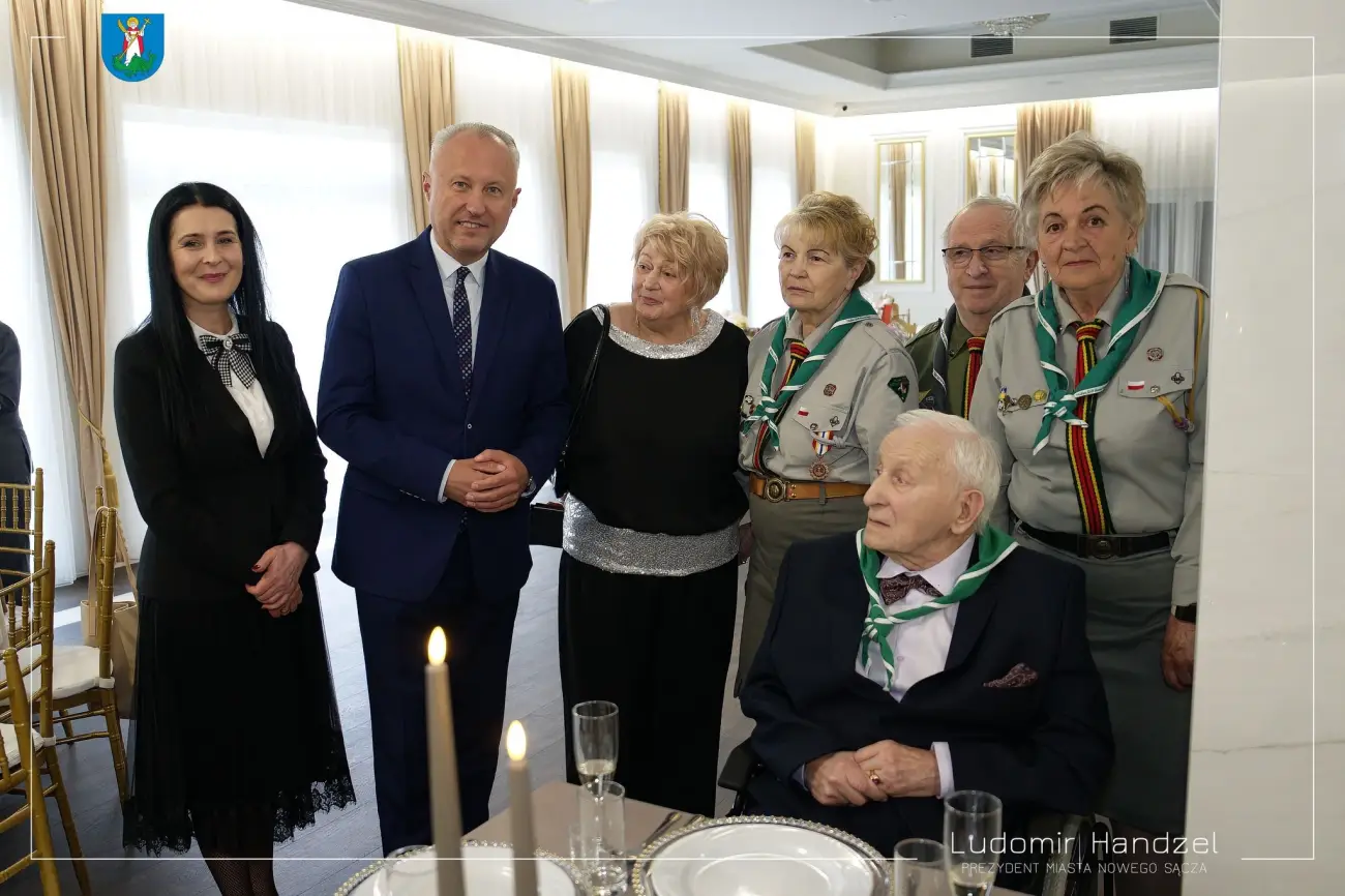 Setne urodziny pana Czesława. Niezwykły Jubileusz na osiedlu Helena