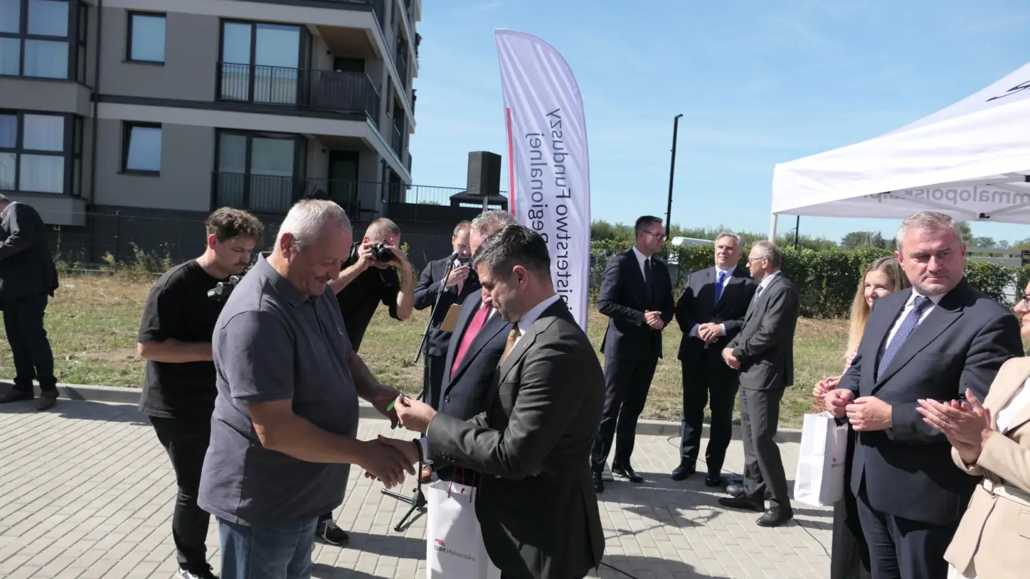 104 nowe mieszkania w Starym Sączu. Lokatorzy odebrali klucze