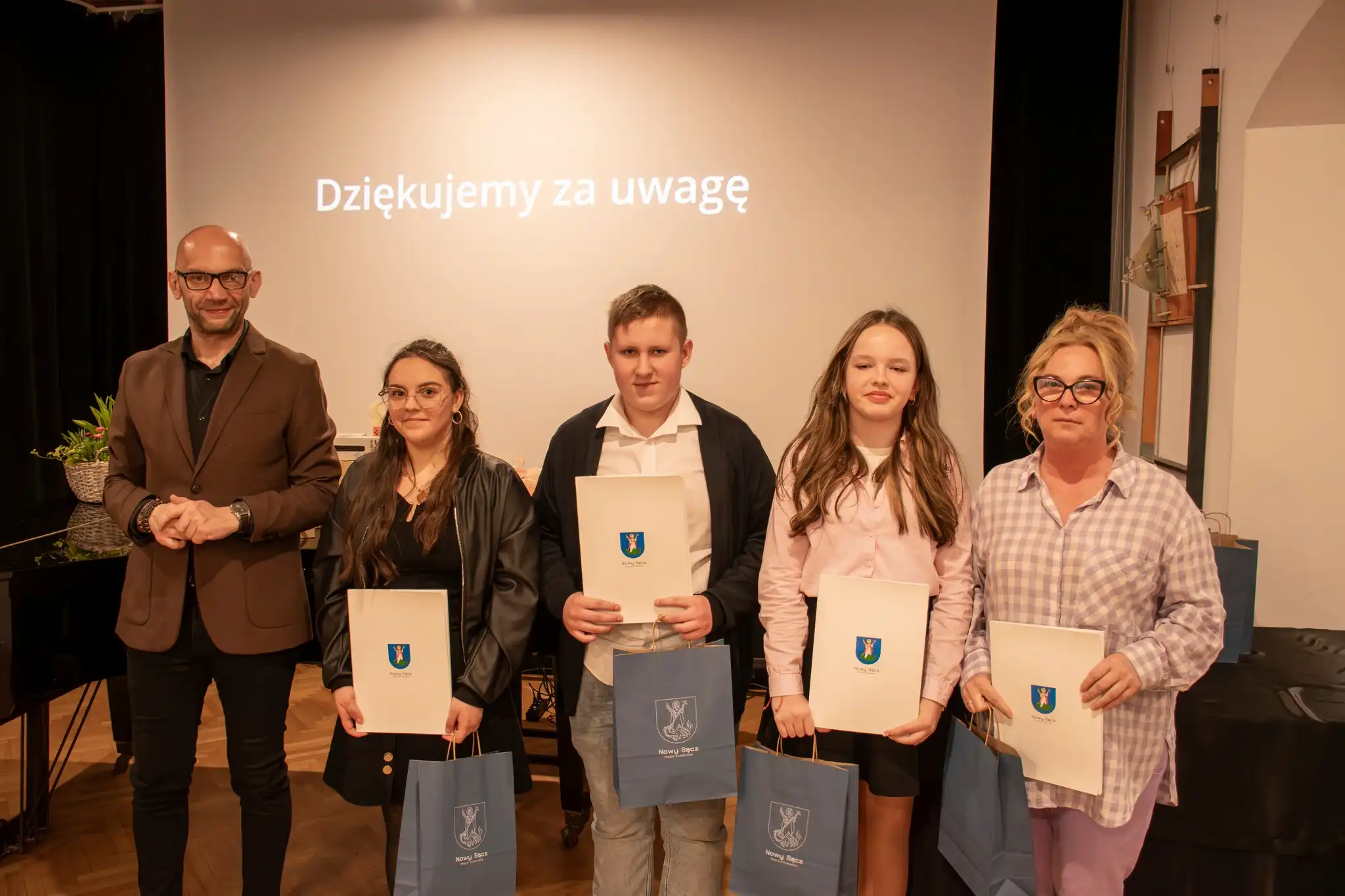 Młodzi mistrzowie recyklingu nagrodzeni w Nowym Sączu
