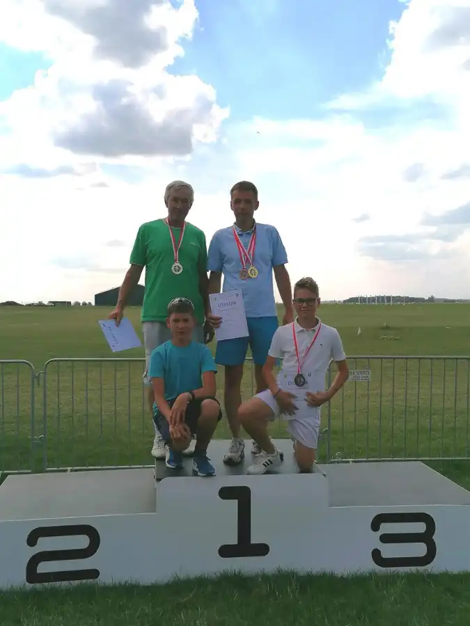 W Lesznie odbyły się Mistrzostwa Polski Modeli Kosmicznych. Muszyna na podium