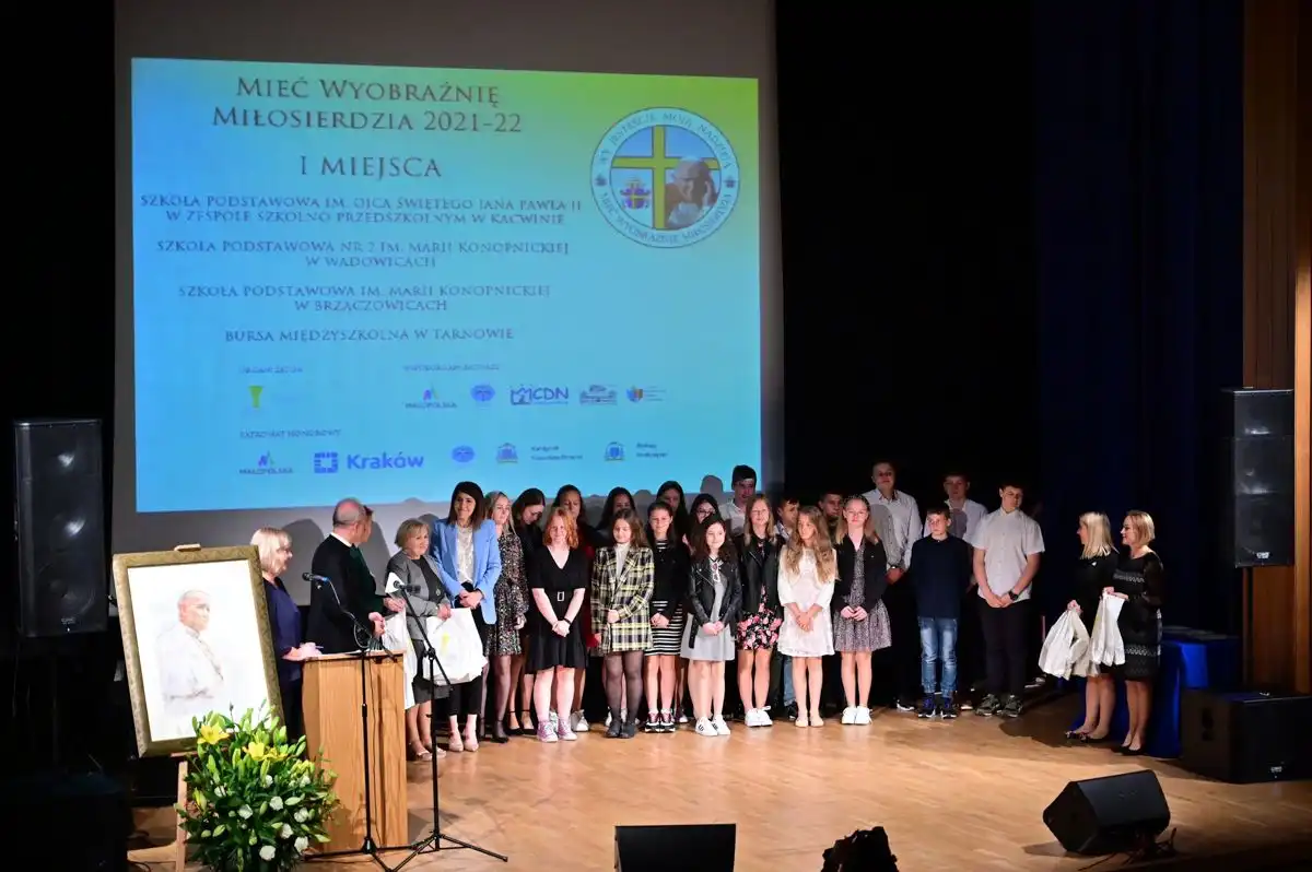 Zespół Szkół nr 5 Specjalnych z Nowego Sącza zwycięzcą tegorocznej XV edycji Projektu „Mieć wyobraźnię miłosierdzia”
