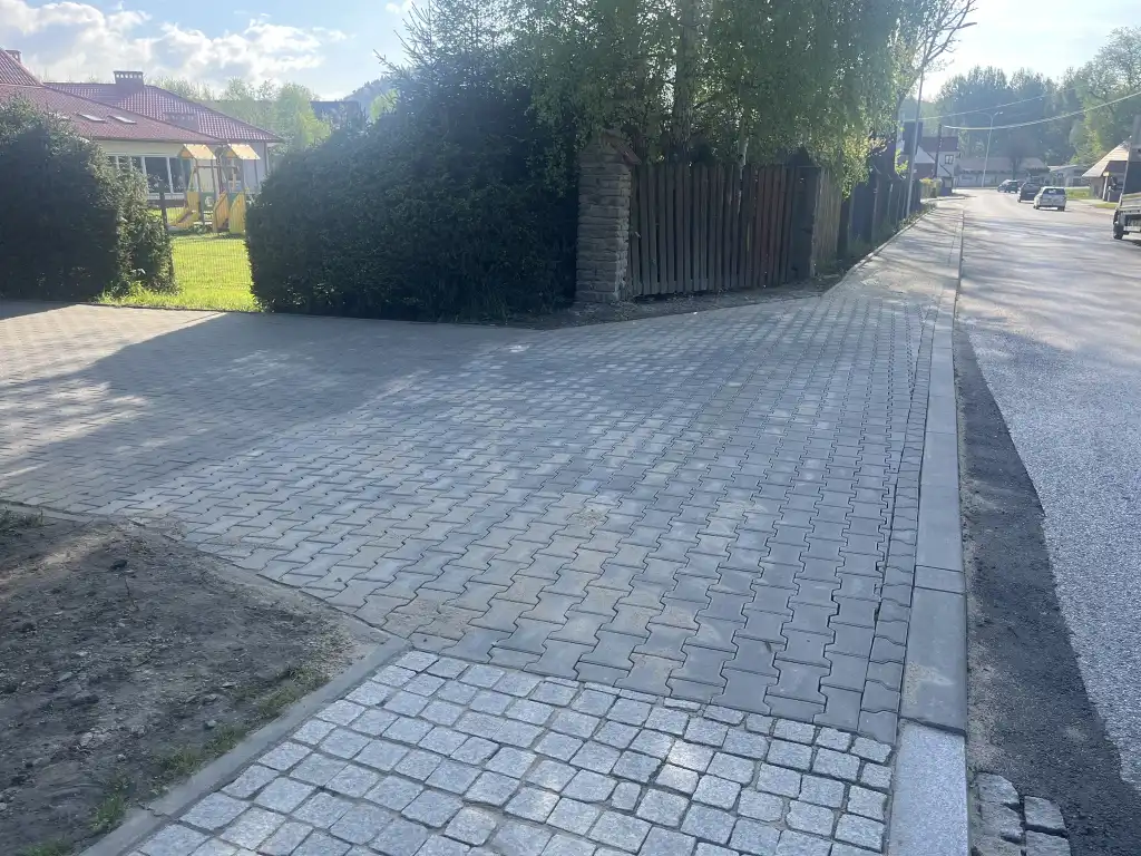Nowy zjazd w Tymbarku gotowy. Koniec z podtopieniami przy przedszkolu i hali sportowej