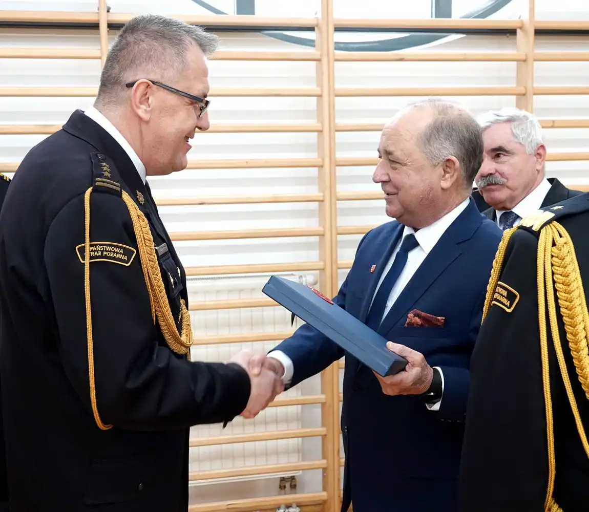 Pożegnanie lidera, powitanie nowego komendanta. Sławomir Wojta na czele PSP w Nowym Sączu
